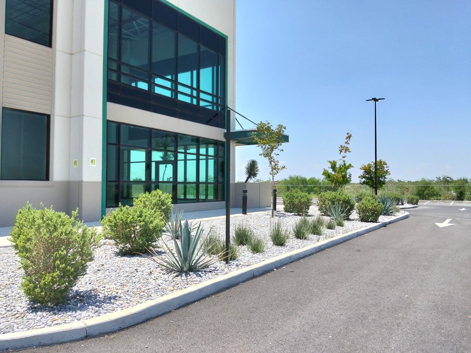 Proyecto de paisajismo MIPZA en desarrollo corporativo